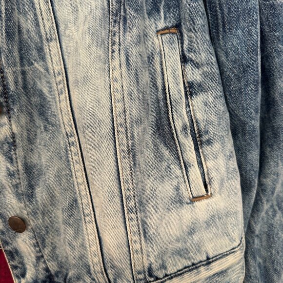 EXPRESS JEANS DENIM JACKET WOMEN'S, MEDIUM, BUTTON UP, POCKETS, DISTRESSED - Picture 5 of 14
